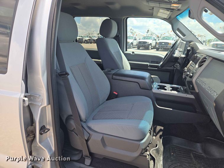 image for item EW0462 2015 Ford F250 Super Duty Crew Cab pickup truck