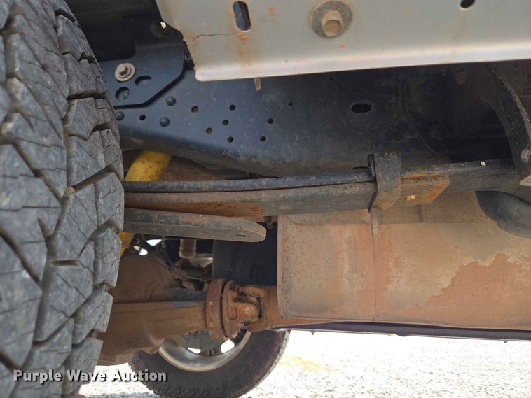 image for item EW0462 2015 Ford F250 Super Duty Crew Cab pickup truck