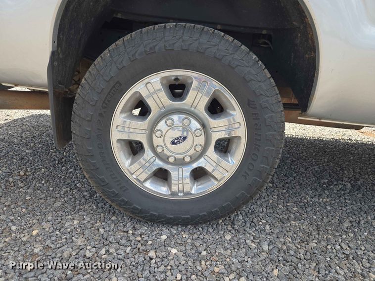 image for item EW0462 2015 Ford F250 Super Duty Crew Cab pickup truck