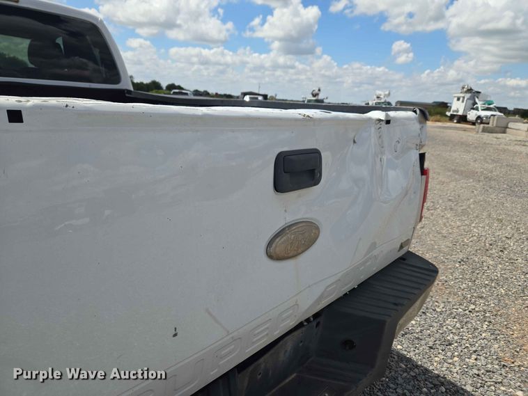 image for item EW0463 2012 Ford F250 Super Duty Ext. Cab pickup truck