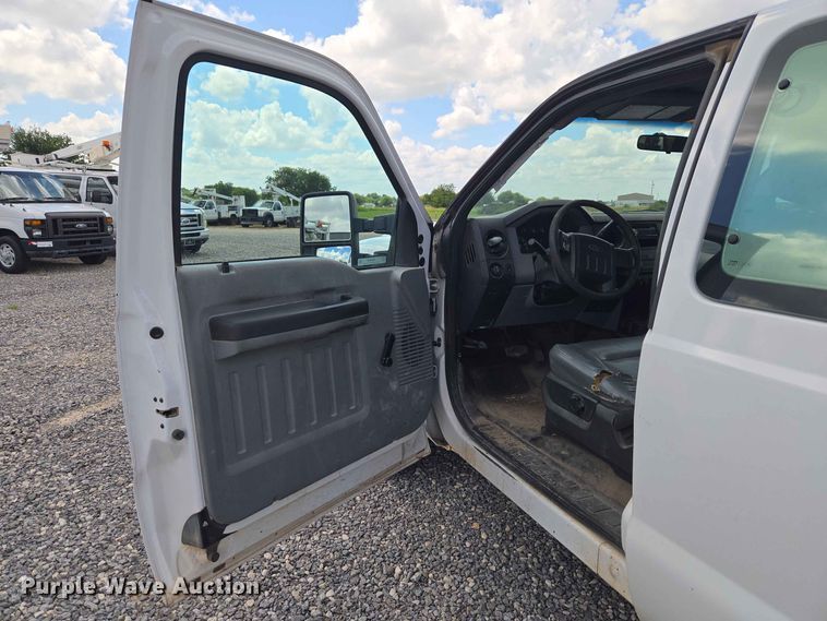 image for item EW0463 2012 Ford F250 Super Duty Ext. Cab pickup truck