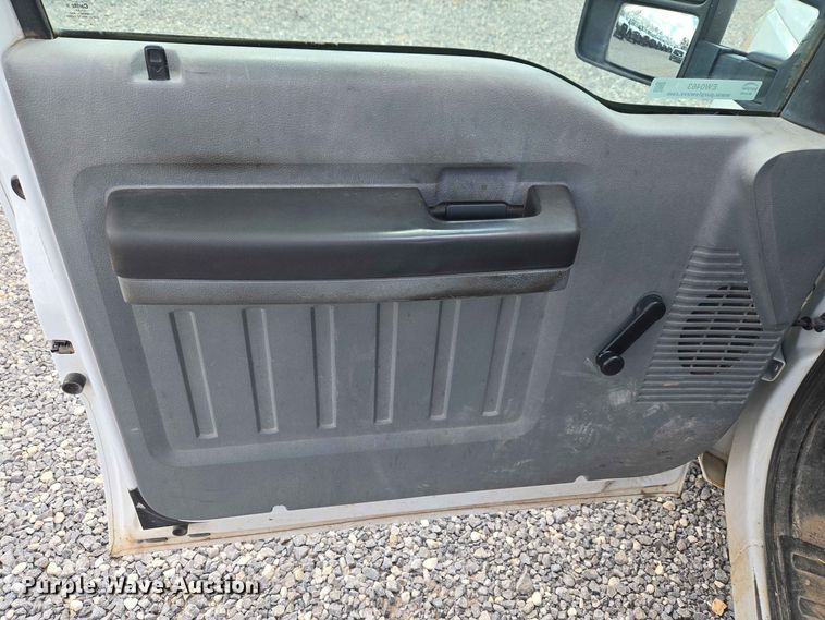 image for item EW0463 2012 Ford F250 Super Duty Ext. Cab pickup truck