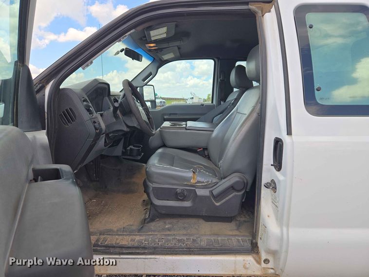 image for item EW0463 2012 Ford F250 Super Duty Ext. Cab pickup truck