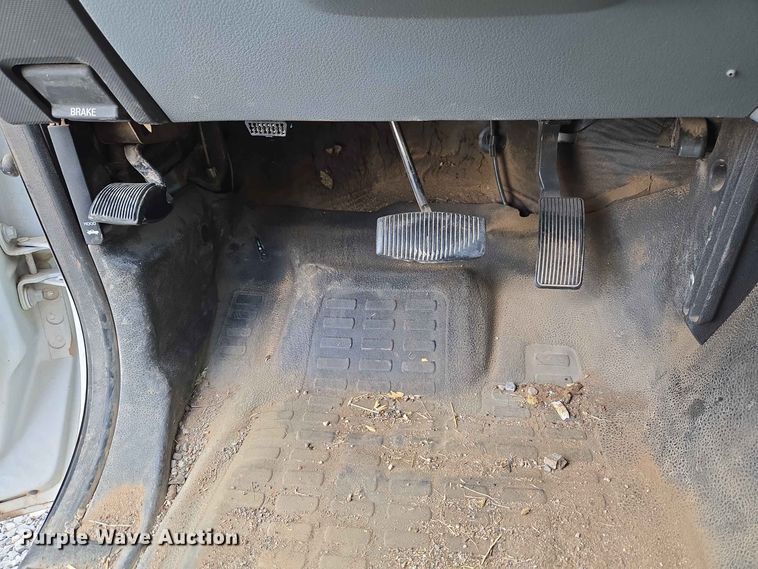 image for item EW0463 2012 Ford F250 Super Duty Ext. Cab pickup truck