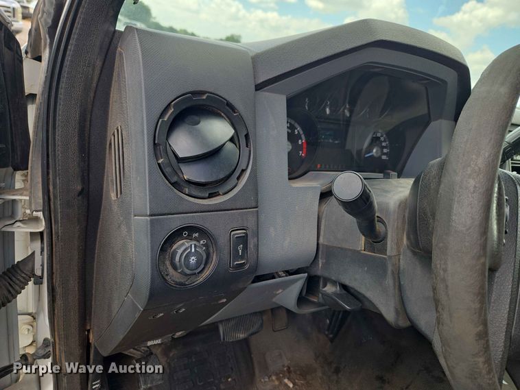image for item EW0463 2012 Ford F250 Super Duty Ext. Cab pickup truck