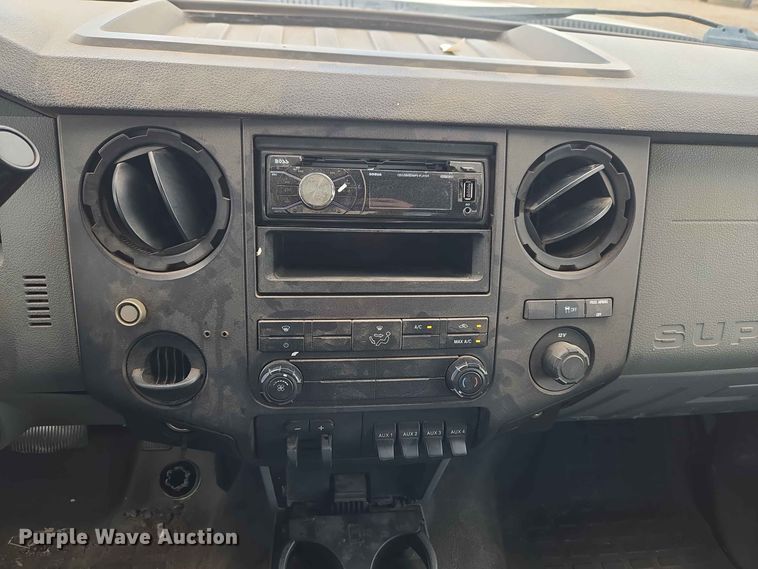 image for item EW0463 2012 Ford F250 Super Duty Ext. Cab pickup truck