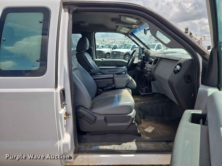 image for item EW0463 2012 Ford F250 Super Duty Ext. Cab pickup truck