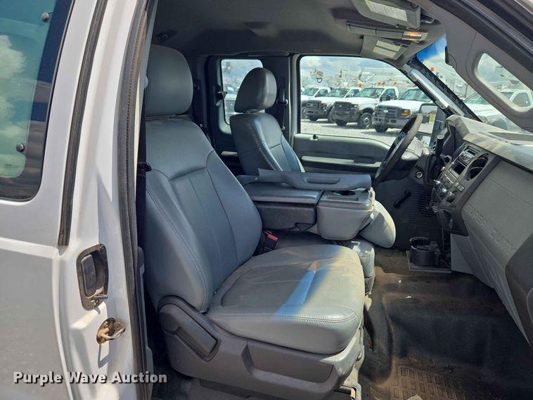 image for item EW0463 2012 Ford F250 Super Duty Ext. Cab pickup truck