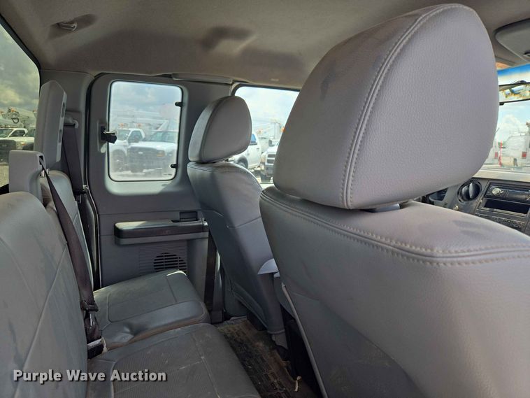 image for item EW0463 2012 Ford F250 Super Duty Ext. Cab pickup truck