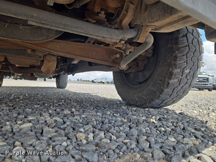 image for item EW0463 2012 Ford F250 Super Duty Ext. Cab pickup truck
