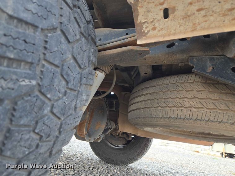 image for item EW0463 2012 Ford F250 Super Duty Ext. Cab pickup truck