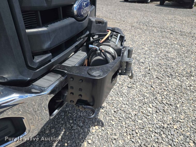 image for item EW0464 2016 Ford F350 Super Duty Ext. Cab utility bed pickup truck