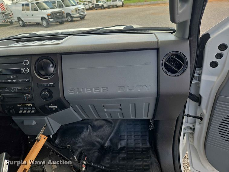 image for item EW0464 2016 Ford F350 Super Duty Ext. Cab utility bed pickup truck