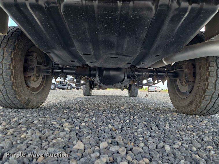 image for item EW0464 2016 Ford F350 Super Duty Ext. Cab utility bed pickup truck