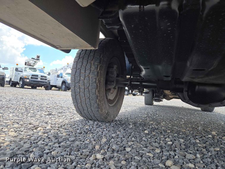 image for item EW0464 2016 Ford F350 Super Duty Ext. Cab utility bed pickup truck