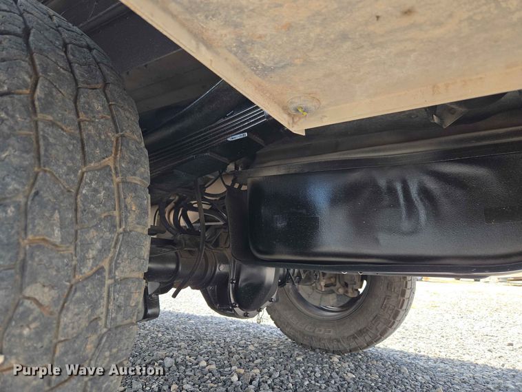 image for item EW0464 2016 Ford F350 Super Duty Ext. Cab utility bed pickup truck
