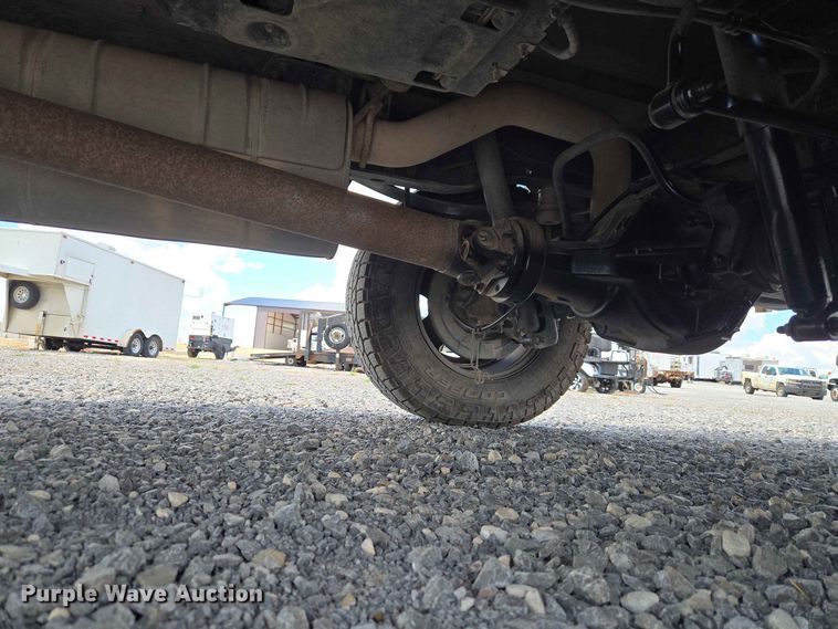 image for item EW0464 2016 Ford F350 Super Duty Ext. Cab utility bed pickup truck