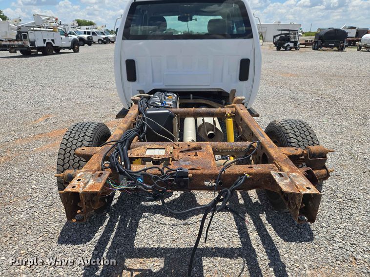 image for item EW0465 2012 Chevrolet Silverado 2500HD Ext. Cab pickup truck cab and chassis