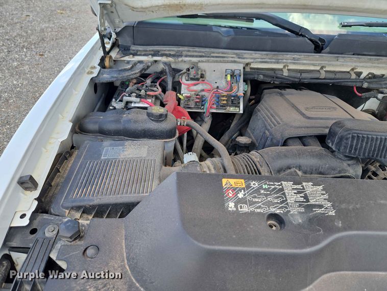 image for item EW0465 2012 Chevrolet Silverado 2500HD Ext. Cab pickup truck cab and chassis
