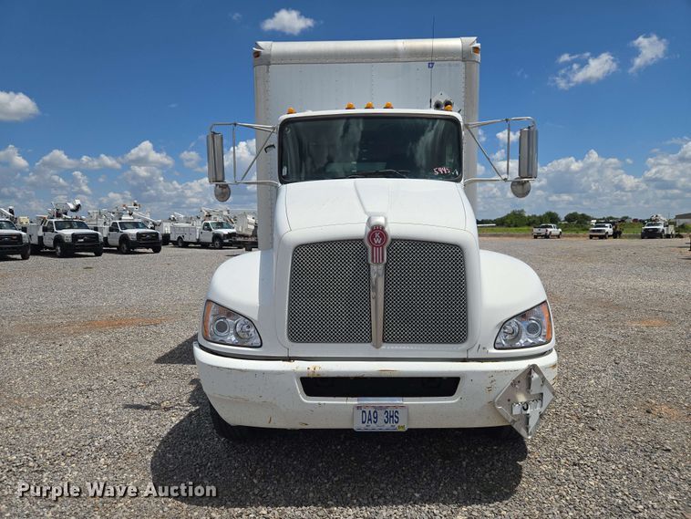 image for item EW0466 2009 Kenworth T370 box truck