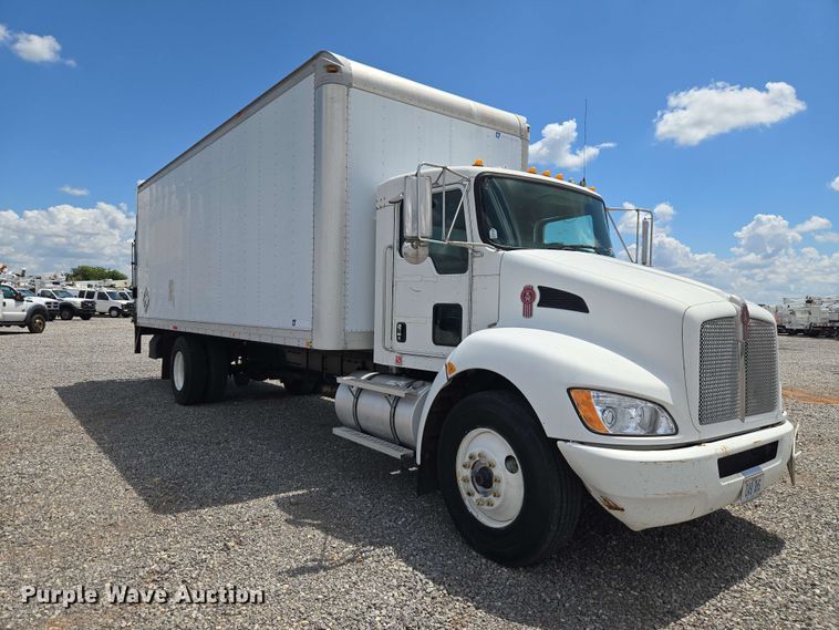 image for item EW0466 2009 Kenworth T370 box truck