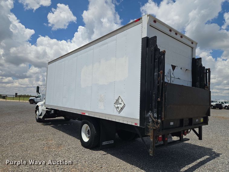 image for item EW0466 2009 Kenworth T370 box truck