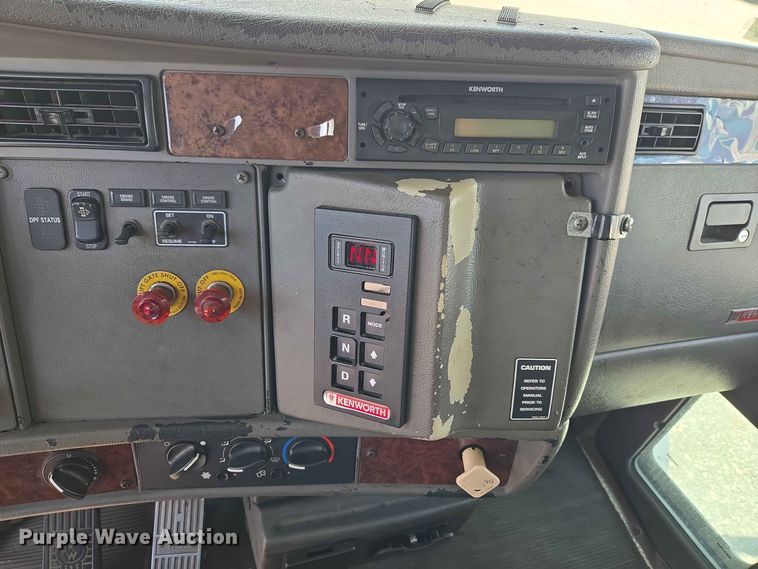 image for item EW0466 2009 Kenworth T370 box truck
