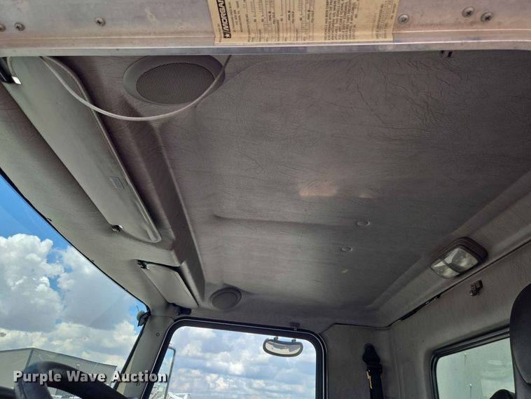 image for item EW0466 2009 Kenworth T370 box truck