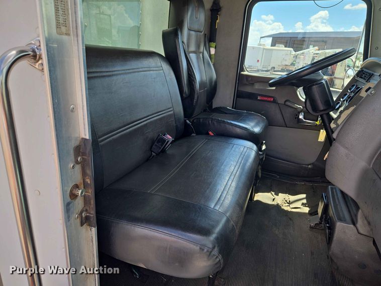 image for item EW0466 2009 Kenworth T370 box truck