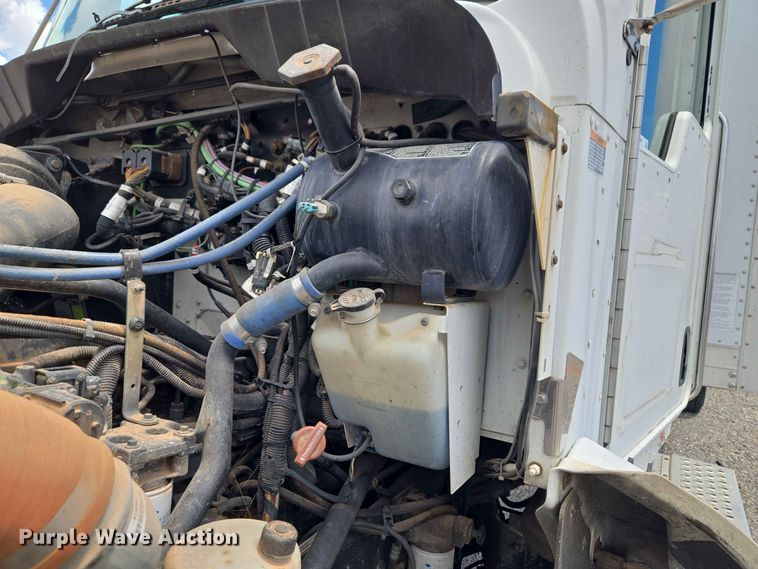 image for item EW0466 2009 Kenworth T370 box truck