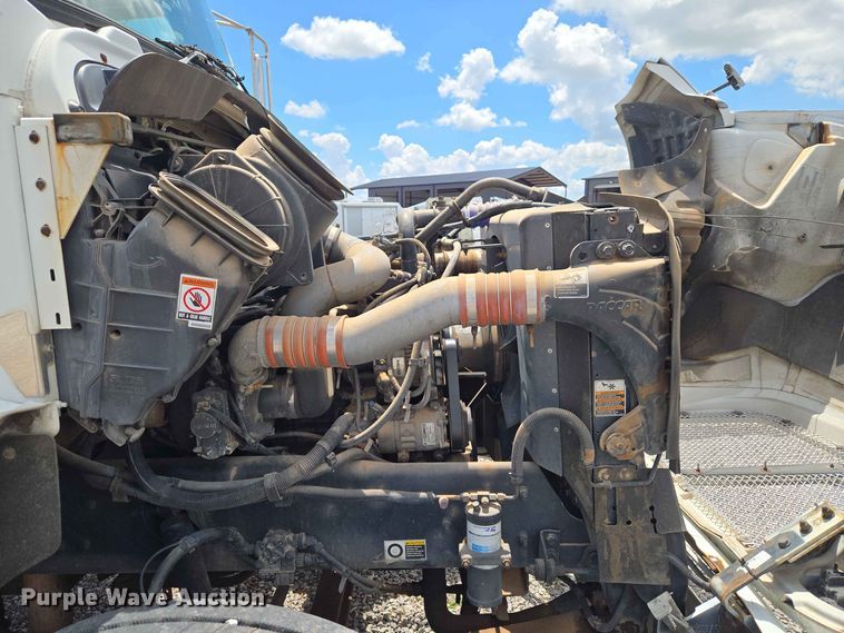 image for item EW0466 2009 Kenworth T370 box truck