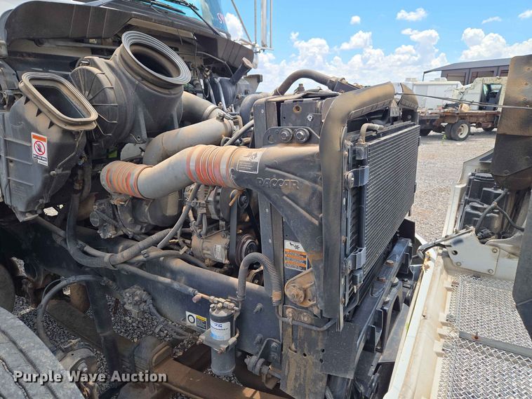 image for item EW0466 2009 Kenworth T370 box truck