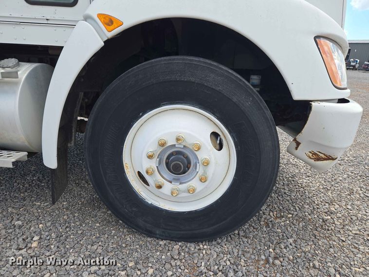 image for item EW0466 2009 Kenworth T370 box truck