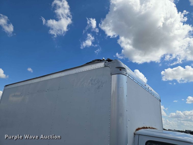 image for item EW0468 2017 Ford E-350 box truck