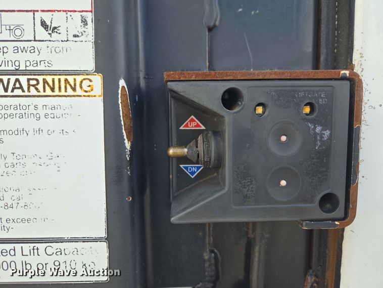 image for item EW0468 2017 Ford E-350 box truck