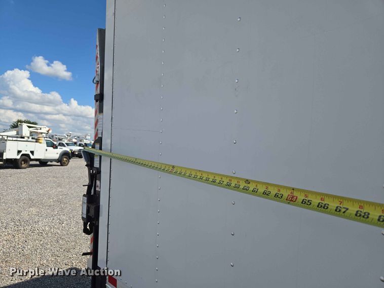 image for item EW0468 2017 Ford E-350 box truck