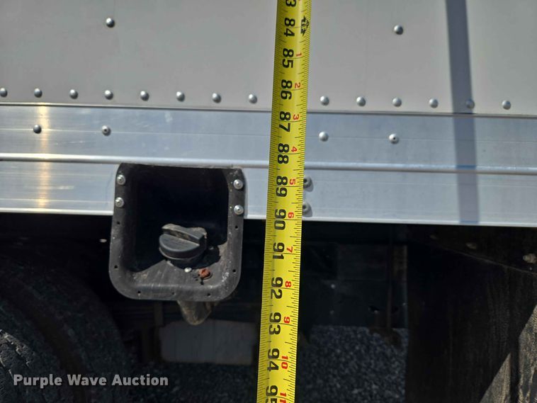 image for item EW0468 2017 Ford E-350 box truck