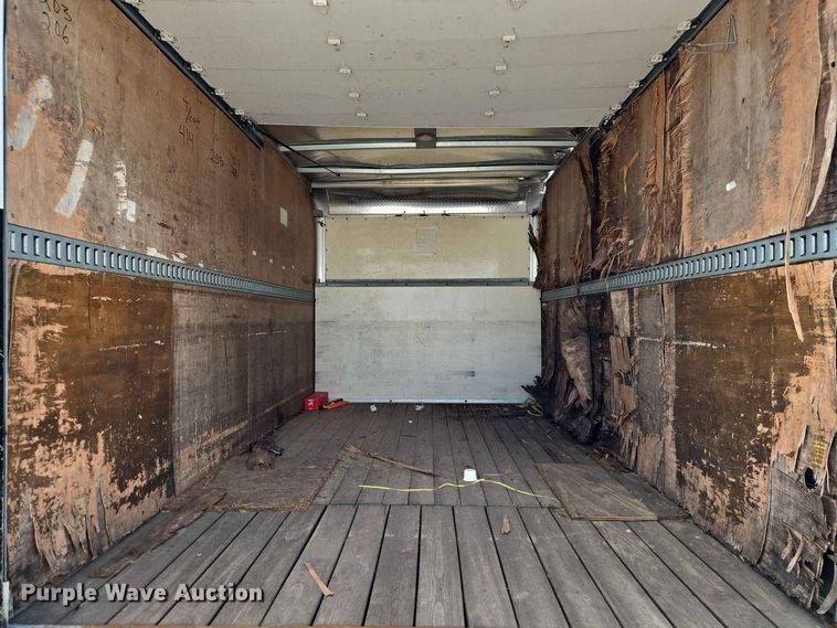 image for item EW0468 2017 Ford E-350 box truck