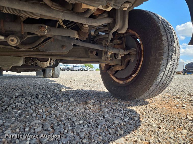 image for item EW0468 2017 Ford E-350 box truck