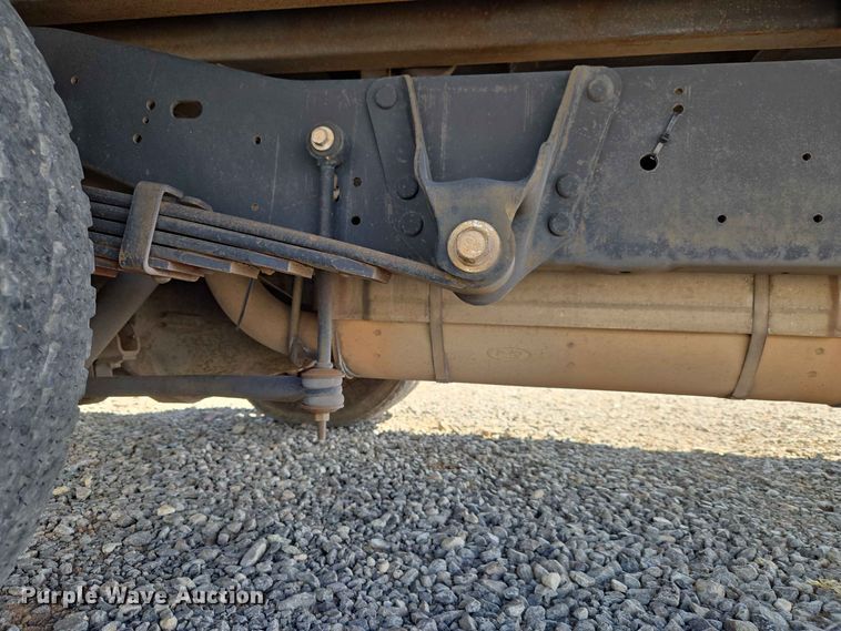 image for item EW0468 2017 Ford E-350 box truck
