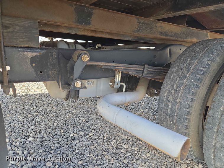 image for item EW0468 2017 Ford E-350 box truck