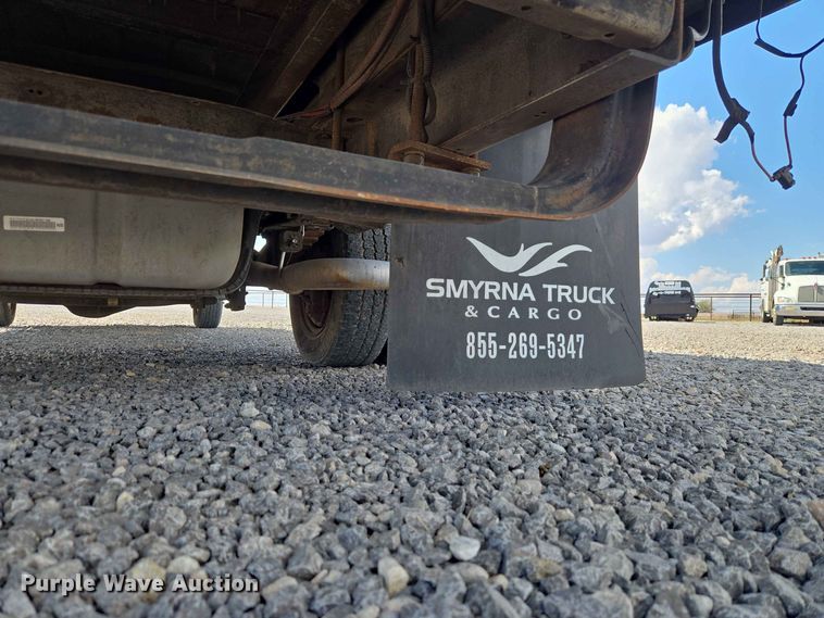 image for item EW0468 2017 Ford E-350 box truck