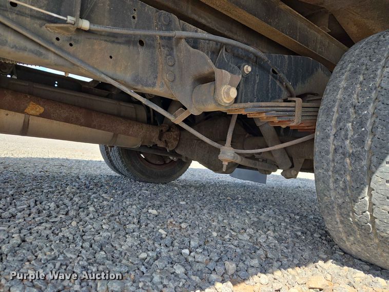 image for item EW0468 2017 Ford E-350 box truck