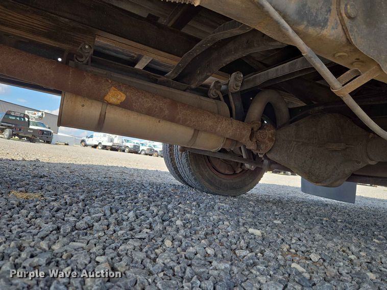 image for item EW0468 2017 Ford E-350 box truck