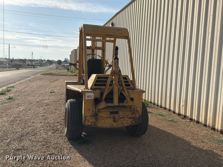 image for item EW1048 1979 Champ CB40 forklift