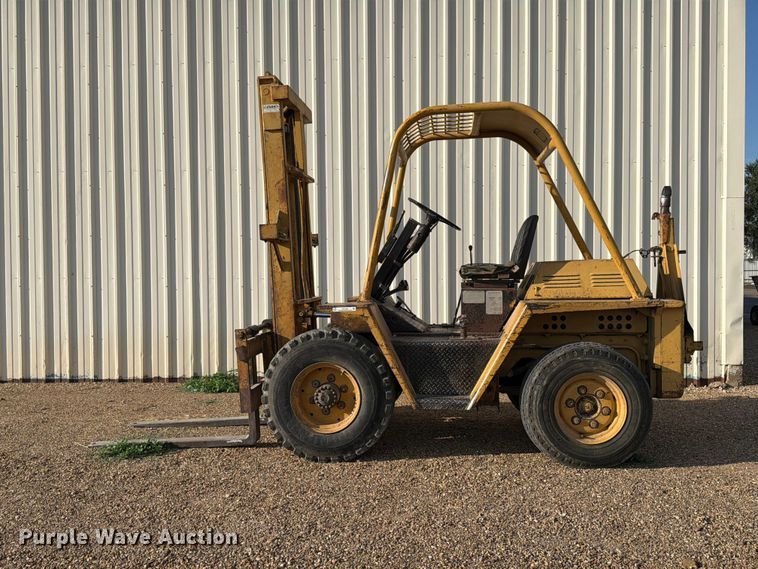 image for item EW1048 1979 Champ CB40 forklift