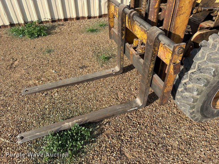 image for item EW1048 1979 Champ CB40 forklift