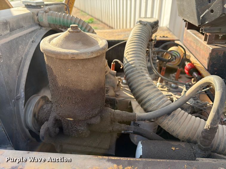 image for item EW1048 1979 Champ CB40 forklift