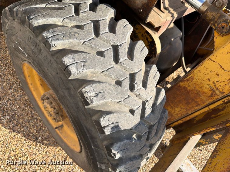 image for item EW1048 1979 Champ CB40 forklift