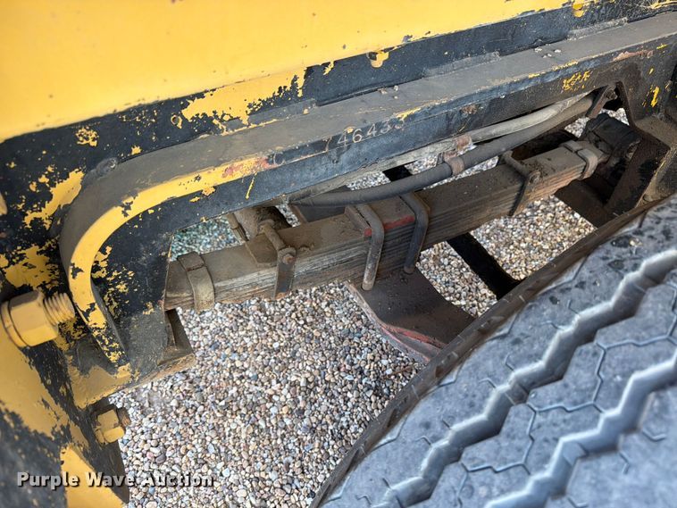 image for item EW1048 1979 Champ CB40 forklift